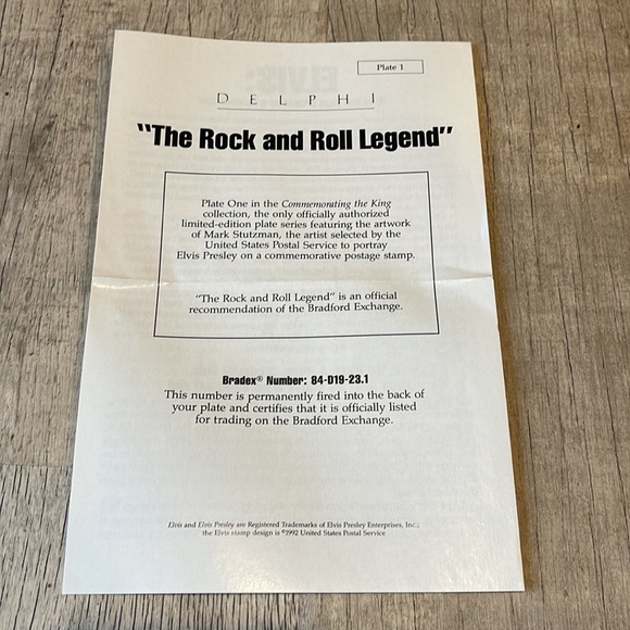 Elvis Presley “The Rock and Roll Legend” Plate - Picture 8 of 10